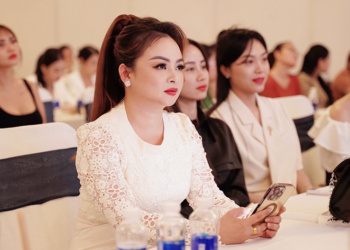 CEO Milcah Trần – Chủ Tịch Chi Hội Trực Thuộc VBBC tham dự Hội nghị xu hướng làm đẹp quốc tế 2024 cùng 17 bác sĩ giáo sư Hàn Quốc với vai trò là khách mời VIP