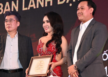 CEO LÊ THỊ HƯƠNG – Bổ nhiệm Phó chủ tịch VBBC tại gala VBBC – Dạ Tiệc Beauty VIP của Liên Chi Hội Doanh Nhân Làm Đẹp Việt Nam tổ chức