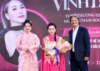 Master Tuyền Cara khẳng định vị thế của mình với danh hiệu Top 1 thương hiệu xuất sắc ngành làm đẹp tại Đêm kiệt tác 2024