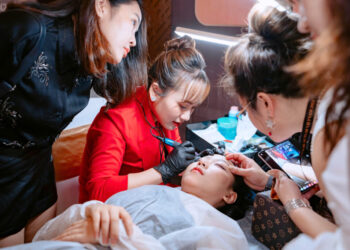 Master Thu Anh Tỏa Sáng Với Kỹ Thuật Keen Brows 2.5 Tại Hội Thảo “The Masters Beauty Of Vietnam 2024”