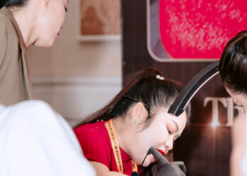 Master Thuỳ Loan và Màn Trình Diễn Ấn Tượng Kỹ Thuật Song Lips tại The Masters Beauty of Vietnam 2024