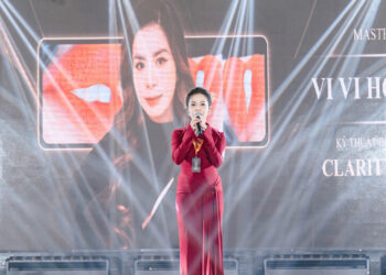 Master ViVi Hoàng Tỏa Sáng Với Kỹ Thuật Clarity Lips Tại The Masters Beauty Of Vietnam 2024