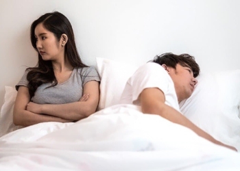 Tôi tái mặt khi biết lý do chồng muốn chuyển qua phòng khác ngủ