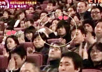 15 năm trước Hyun Bin và Son Ye Jin cùng chung khung hình nhưng họ không hề biết sau này sẽ kết duyên vợ chồng