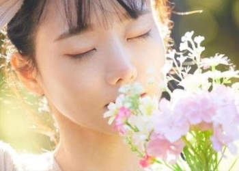 Phụ nữ có học hay không phụ thuộc vào 3 chi tiết này