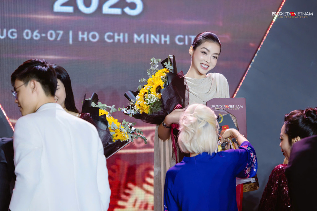 Chuyên Gia Thảo Bùi Xuất Sắc Giành Ngôi Vị Quán Quân Điêu Khắc Sợi Tại Browista Vietnam & Lash Championship 2025 5 chuyen gia thao bui xuat sac gianh ngoi vi quan quan dieu khac soi tai browista vietnam lash championship 2025 9