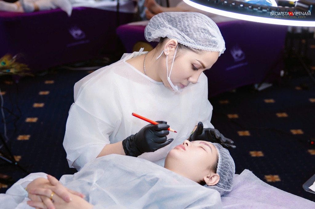 Nguyen Hong Yen Ghi Dấu Ấn Top 5 Giải Tài Năng Microblading Tại Browista Vietnam & Lash Championship 2025 3 nguyen hong yen ghi dau an top 5 giai tai nang microblading tai browista vietnam lash championship 2025 2