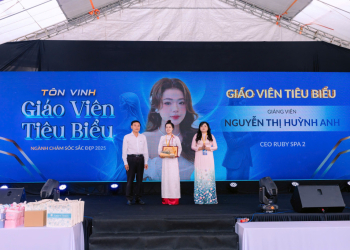 Lễ Tôn Vinh Giáo Viên Sắc Đẹp 2025: Cô Nguyễn Thị Huỳnh Anh Và Sứ Mệnh Người Dẫn Dắt 7 Lễ Tôn Vinh Giáo Viên Sắc Đẹp 2025: Cô Nguyễn Thị Huỳnh Anh Và Sứ Mệnh Người Dẫn Dắt