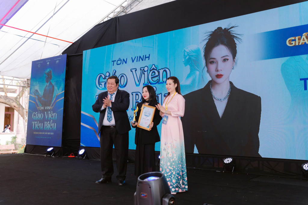 le ton vinh giao vien tieu bieu 2025 va vai tro pho ban to chuc cua chi nguyen ha ceo chuoi spa vua mun 3